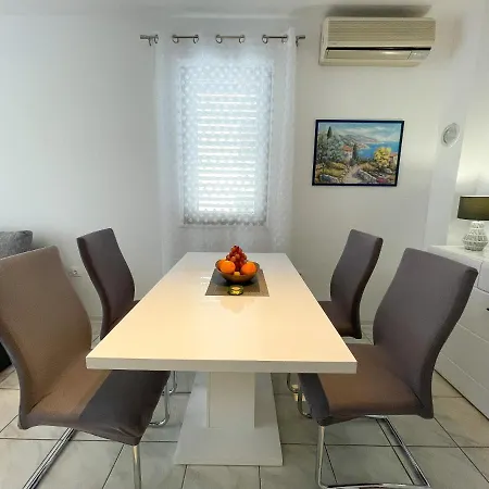 Zlata Apartment *